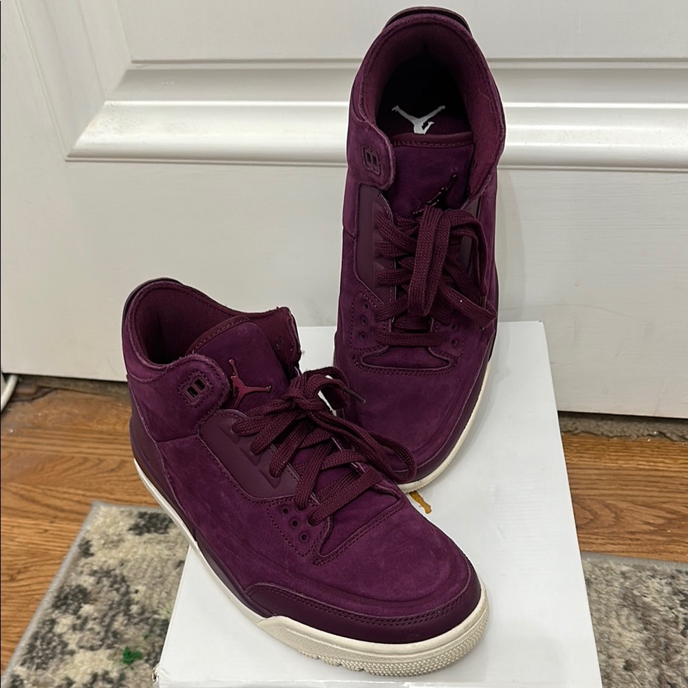 Nike Air Jordan 3 Retro Purple Sneakers